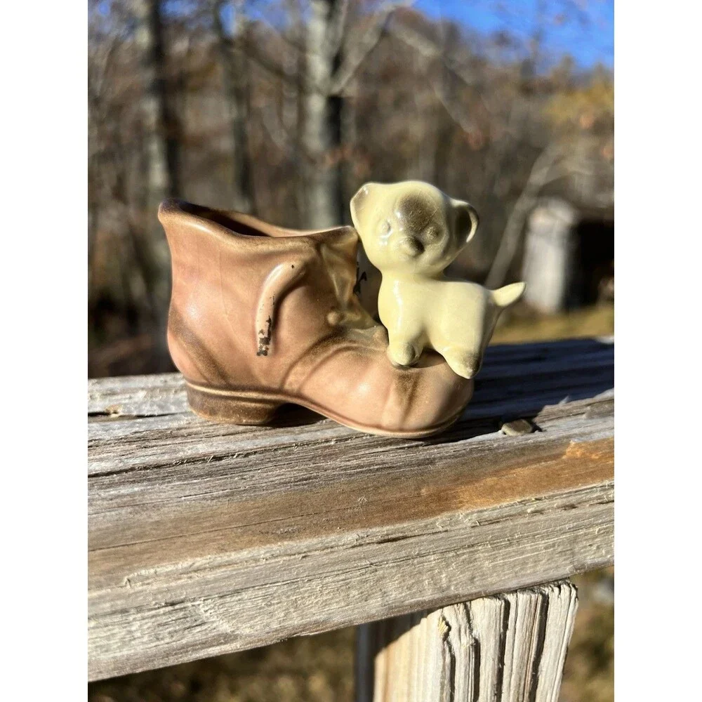 Vintage Enesco Siamese Kitten on an old Brown Boot Planter Made in Japan
